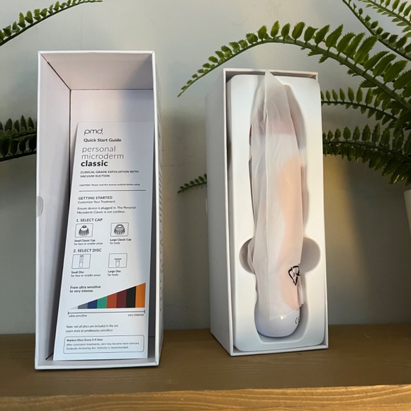 PMD Personal Microderm Classic-  At Home Microdermabrasion Device (New in Box) - Picture 4 of 7